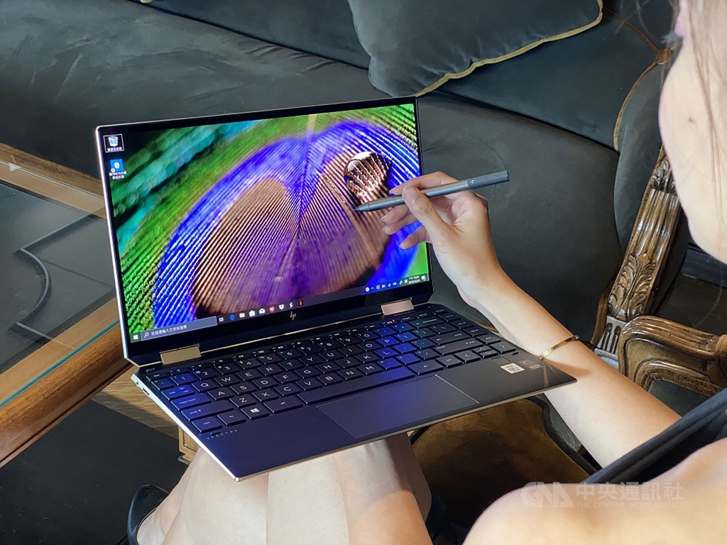 ▲受惠於電子資通動能強勁與原物料行情走高，經濟部公布5月外銷訂單522.9億美元，寫下史上最佳同月。（中央社檔案照片）