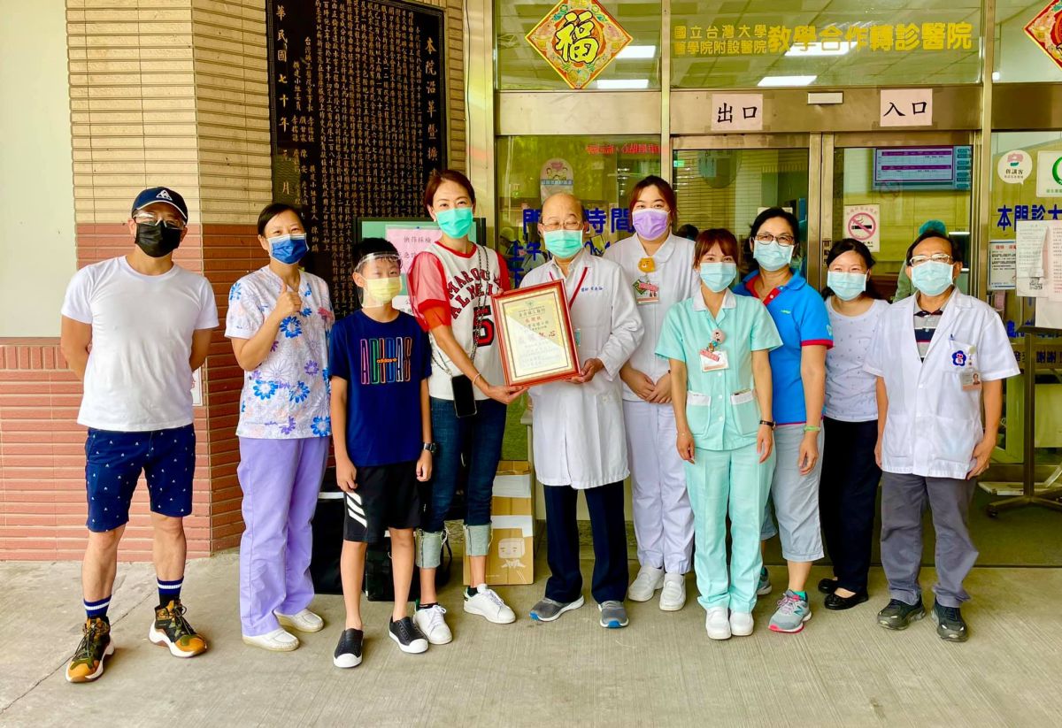 ▲賈永婕全家送餐到基隆礦工醫院。（圖／賈永婕臉書）