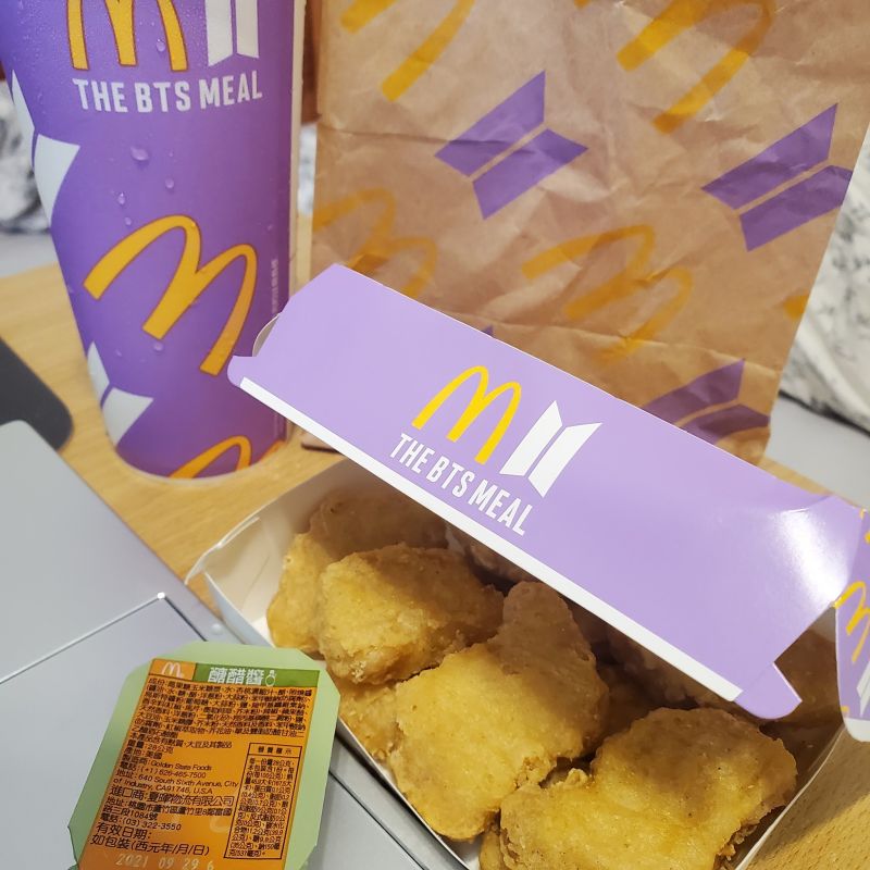 ▲哪木姐姐分享,買不到「肯瓊醬」也沒有關係,只需要2種醬料,就可以在家自製。(圖/翻攝自《哪木姐姐首爾說故事나무언니》)