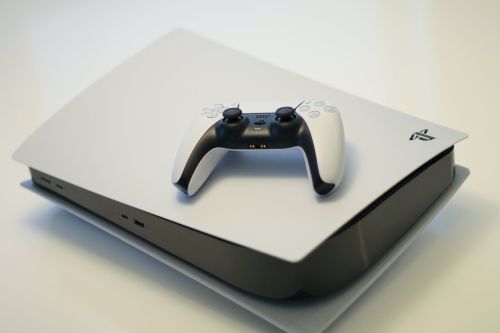 PS5系列全球大漲價！最新價格、實行日期出爐　一台Pro要價近3萬