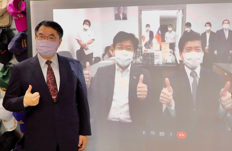 芒果外交新篇章 黃偉哲與日本平戶市長視訊大推芒果美食