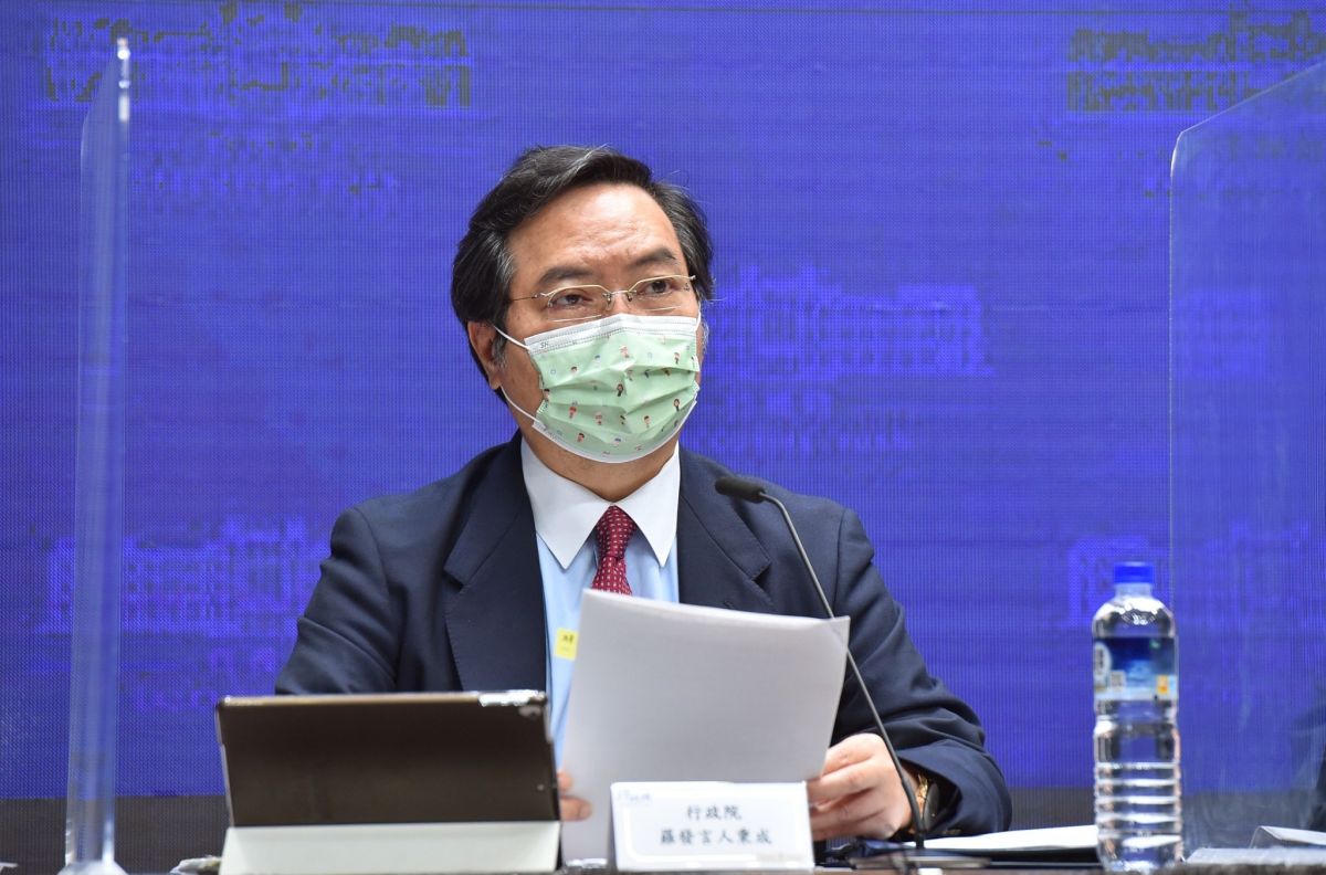 ▲行政院發言人羅秉成表示，政府昨日已經與台積電和永齡基金會簽署開啟專案採購所必需的法律文件，加速推動專案採購進程。（圖／資料照片）