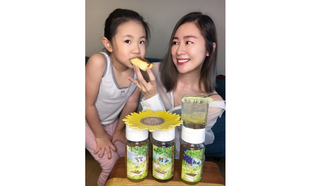 ▲知名藝人張棋惠也在臉書分享她的烘焙心得，用蜂蜜做成蛋糕，在防疫期間成為宅在家的美味甜食，獲得許多網友的大推。（圖／資料照片）