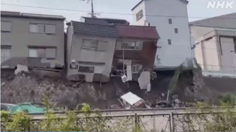日本大阪2棟民宅突倒塌　所幸居民已避難無傷亡
