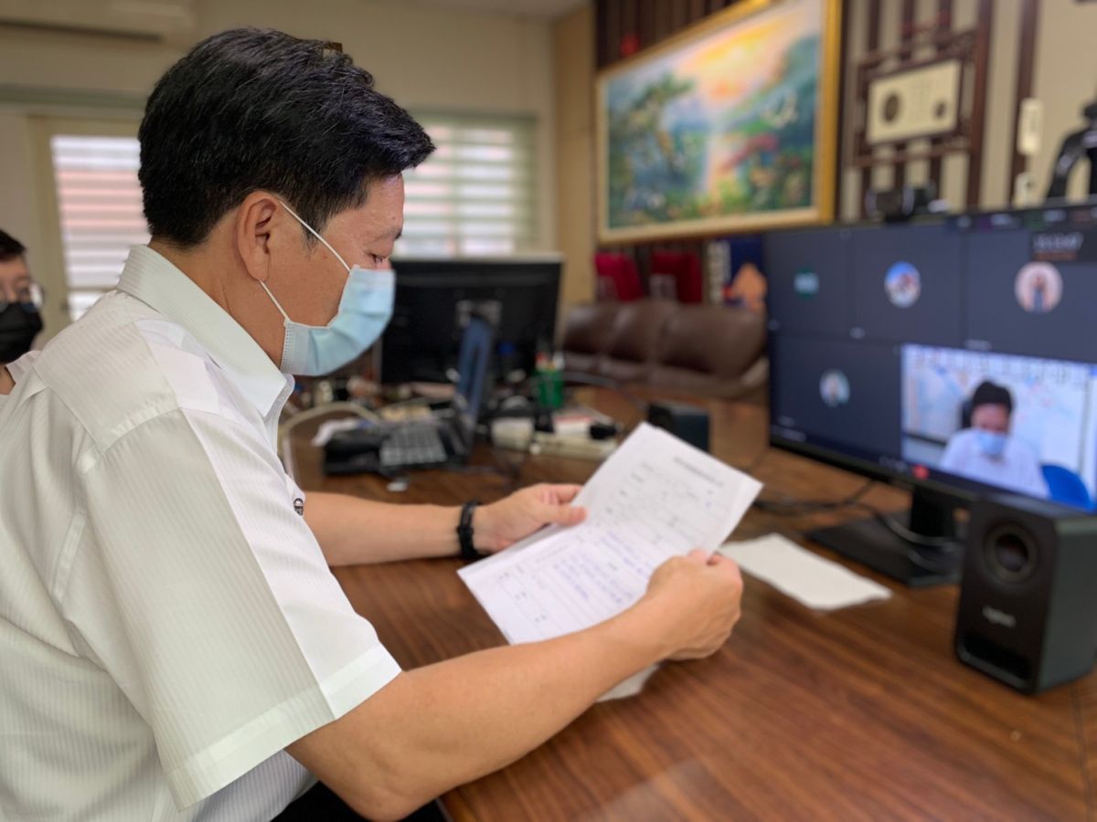 ▲確診或居隔教師仍要對在校實體上課的學生，進行線上遠距教學，教團痛批罔顧師生權益。示意圖。（圖／鄭寶清服務處提供）