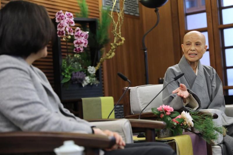 ▲蔡英文日前前往花蓮拜訪證嚴法師。(圖/取自蔡英文臉書)