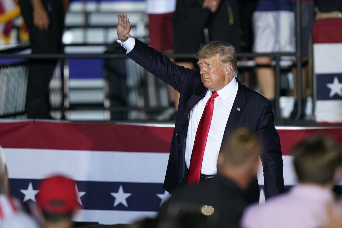 ▲美國前總統川普旗下集團和財務長遭控欺詐和稅務犯罪，在紐約法院聽審拒不認罪。資料照。（圖／美聯社／達志影像）
