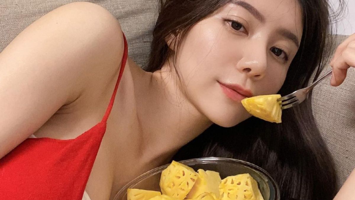 ▲家家分享居家防疫照，一舉動被重提走光黑史。（圖／王盈IG）