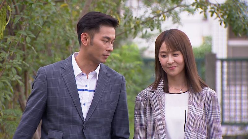 ▲林昀希(右)和亮哲只差7歲演父女。(圖/三立)