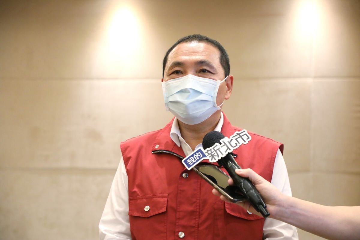 ▲新北市長侯友宜強調，櫃姐的感染源非常清楚，是從環南市場感染而來。（圖／新北市政府提供）