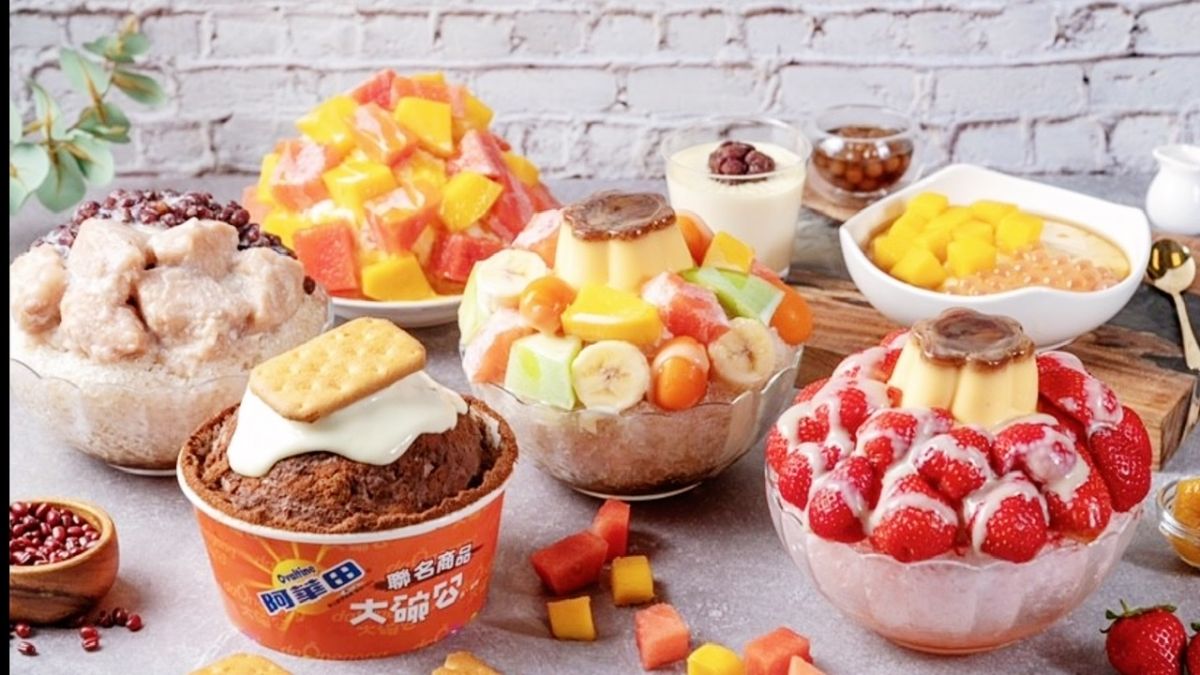 ▲鼓山渡船頭大碗公冰店，開店初衷因老闆覺得大家一起坐下來吃冰聊天很溫馨，所以選在高雄港邊開冰店。（圖／高市府觀光局提供）