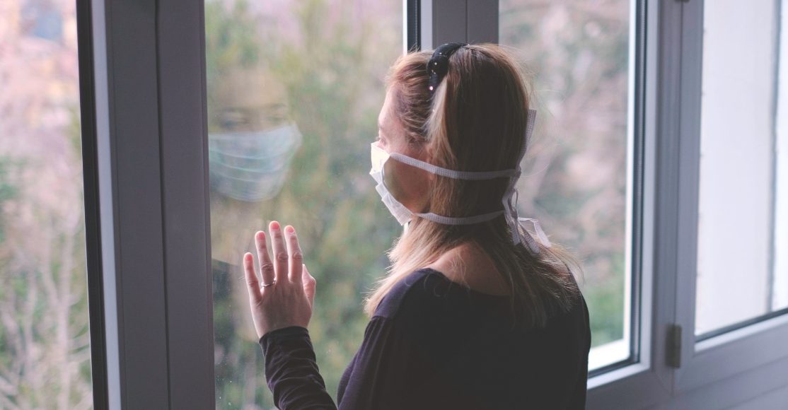 ▲病毒並不可怕，可怕的是謠言、恐懼以及無知。（圖／Shutterstock）