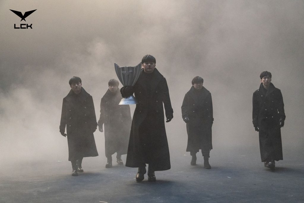 LCK於今日公布夏季賽開幕影片畫面。   圖：翻攝自LCK推特