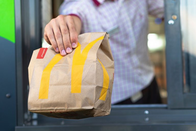 ▲麥當勞除了熱賣的速食之外，還有經營McCafé。（示意圖／Shutterstock）