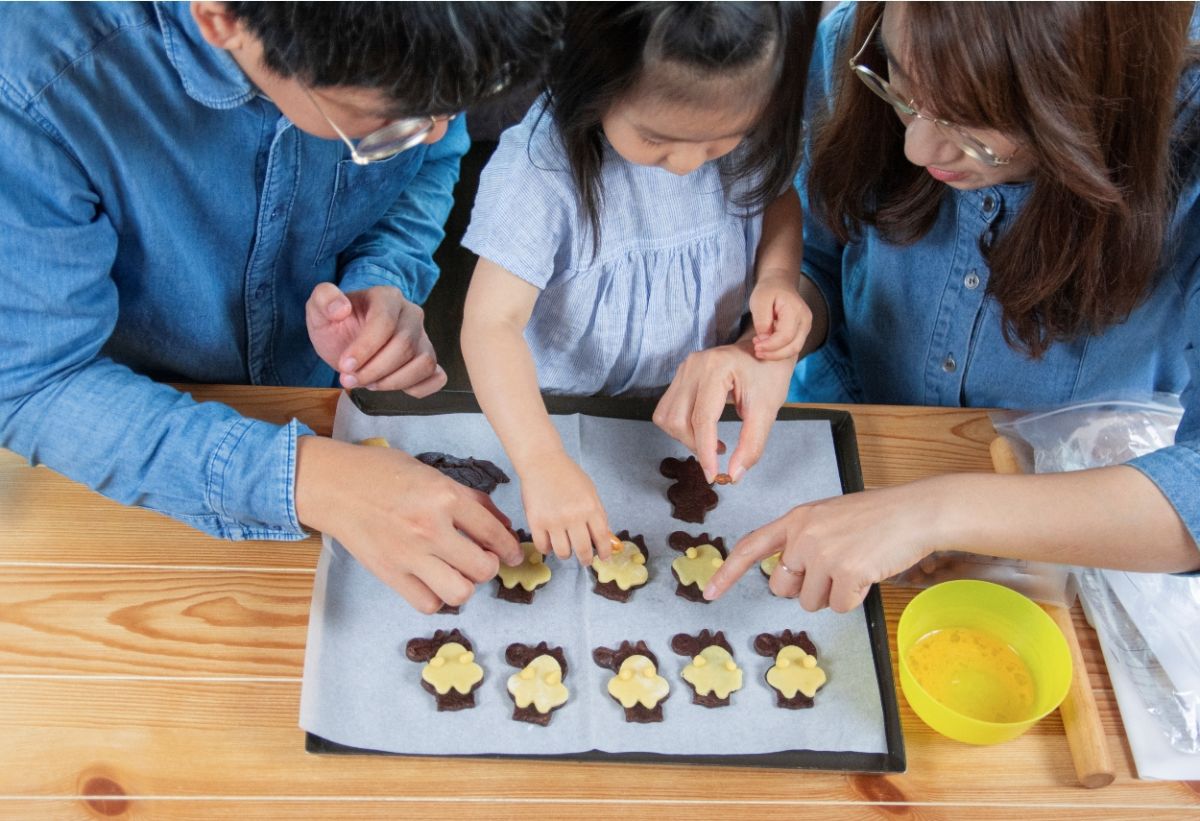 ▲親子在家自己做烘焙。（圖／業者提供）