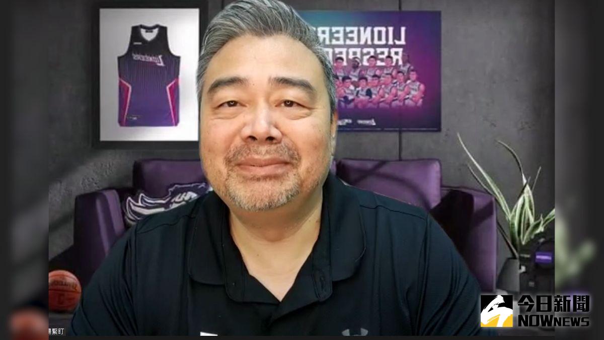 ▲面對網友提問，肯尼哥抱持「有問必答」的精神來滿足粉絲。（圖／劉俊佑 攝）