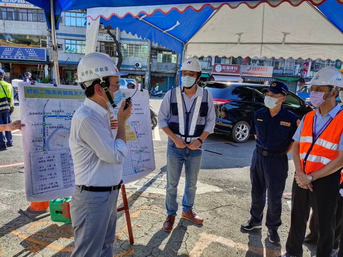 ▲林欽榮要求施工團隊將原訂5日工期（7月3日~8日），縮減2日內完成（7月3日~4日）。（圖／高市府捷運局提供）
