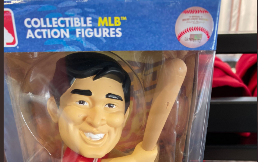 ▲天使隨隊記者Jack Harris看到大谷公仔嚇到。（圖／取自Jack Harris推特）