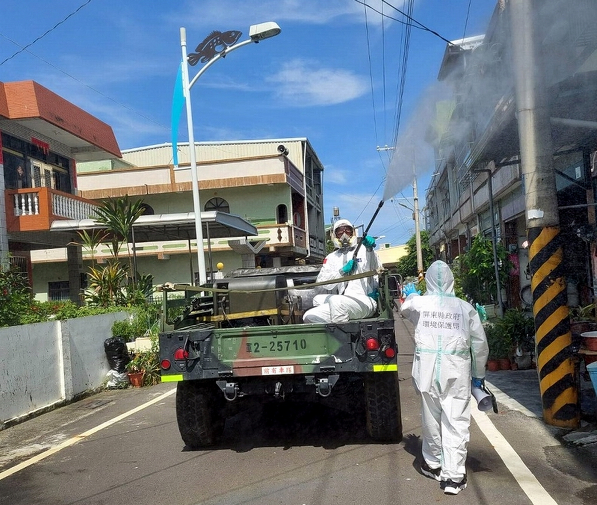 ▲枋寮鄉今天起至5日全面大清消，因為枋寮鄉土地非常遼闊，消毒區域主要集中在住家附近，包括北勢寮各村、水底寮各村及北旗尾各村進行地毯式消毒。（圖／屏東縣政府提供, 2021.07.03）