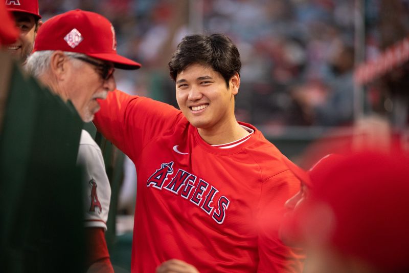 MLB／超暖！大谷幫忙撿球棒　美球評大讚超級球星
