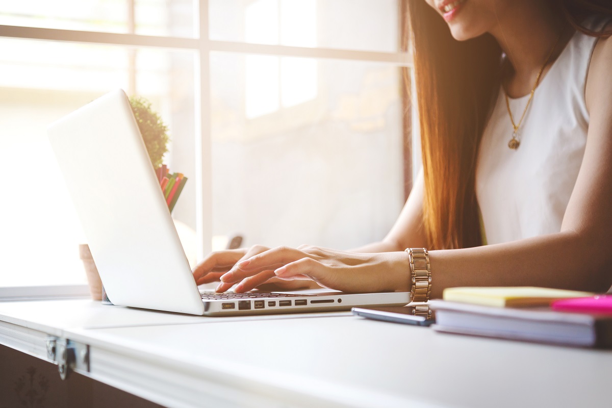 ▲凱基線上開戶人數翻倍成長，開戶交易送200元超商禮券。（圖／shutterstock）