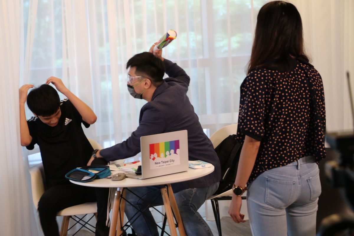 ▲三級警戒後，一些家庭因種種壓力關係，造成家暴的案件遽升（示意圖）。（圖／新北市政府社會局提供）