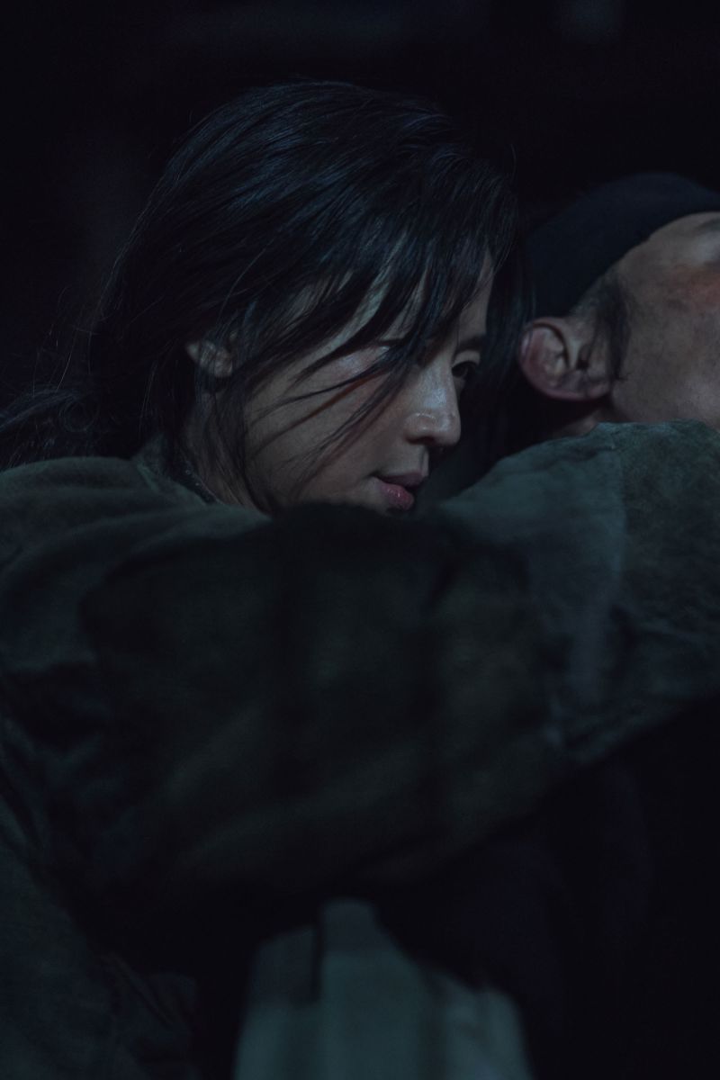 ▲▼全智賢在《屍戰朝鮮:雅信傳》的身世大公開。(圖/Netflix)