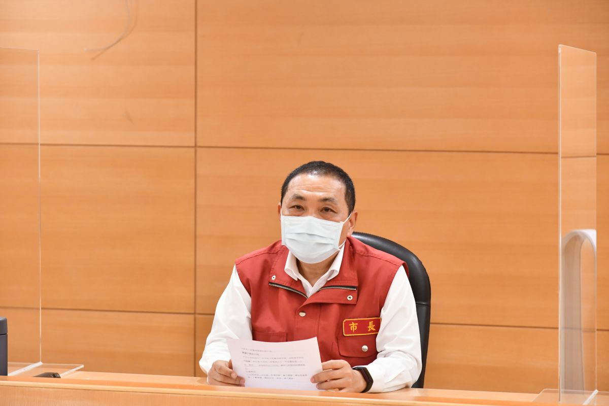 ▲侯友宜今日上午再度針對否微解封主持專案的會議。（圖／新北市政府提供）