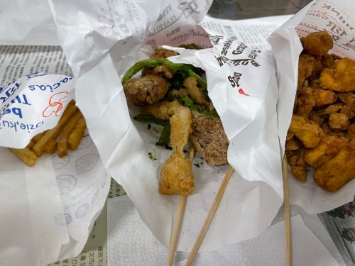 鹹酥雞「久脆不死」絕招！老饕意外：15分鐘還酥的　炸攤老闆也學