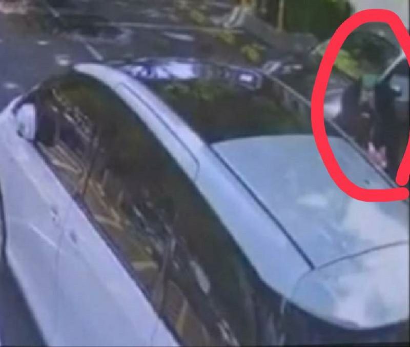 ▲王姓被害人在當天下午兩點前將新台幣68萬元在文化中心停車場交給假檢察官的車手。(圖/記者郭凱杰翻攝)