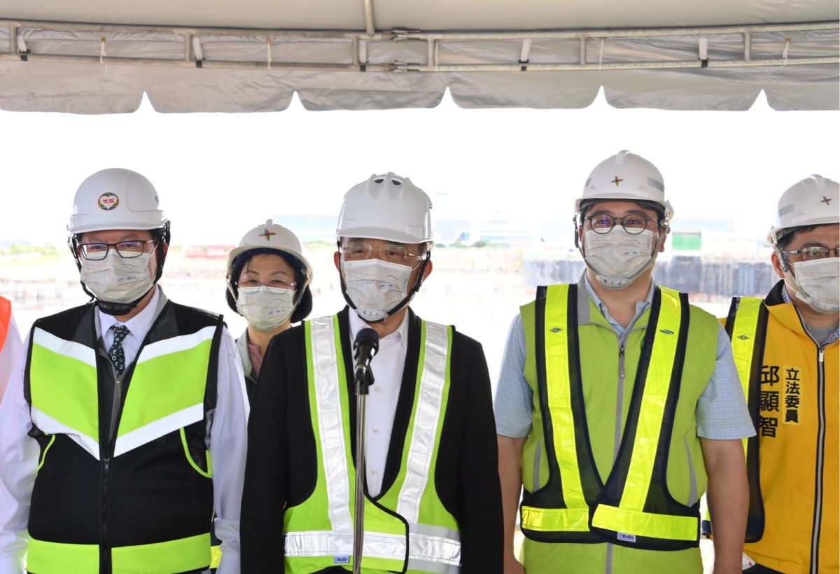 ▲網傳上海復星已與台積電、永齡基金會簽訂BNT疫苗採購協議，將供貨給台灣，行政院長蘇貞昌11日則說，程序仍在進行中，一有確定結果會向國人報告。（圖／行政院提供）