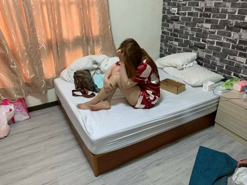 ▲警方在逢甲商圈查獲一樓一鳳色情交易(圖/記者鄧力軍翻攝)