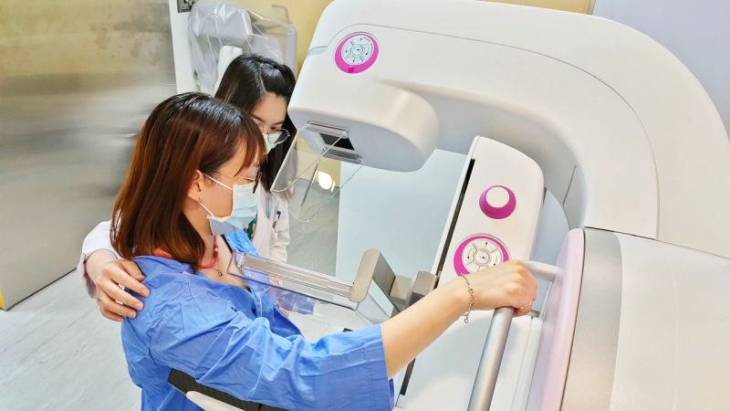 ▲醫院引進最新的超音波乳房攝影、核磁共振等儀器設備。(圖/博田國際醫院提供)