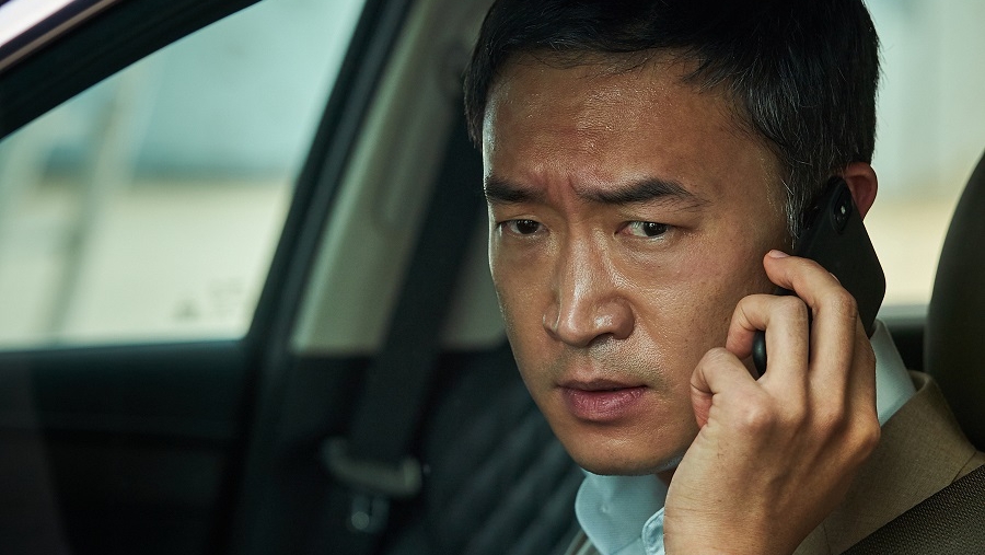 ▲趙祐鎮片中在車上與炸彈共存。（圖／車庫娛樂）