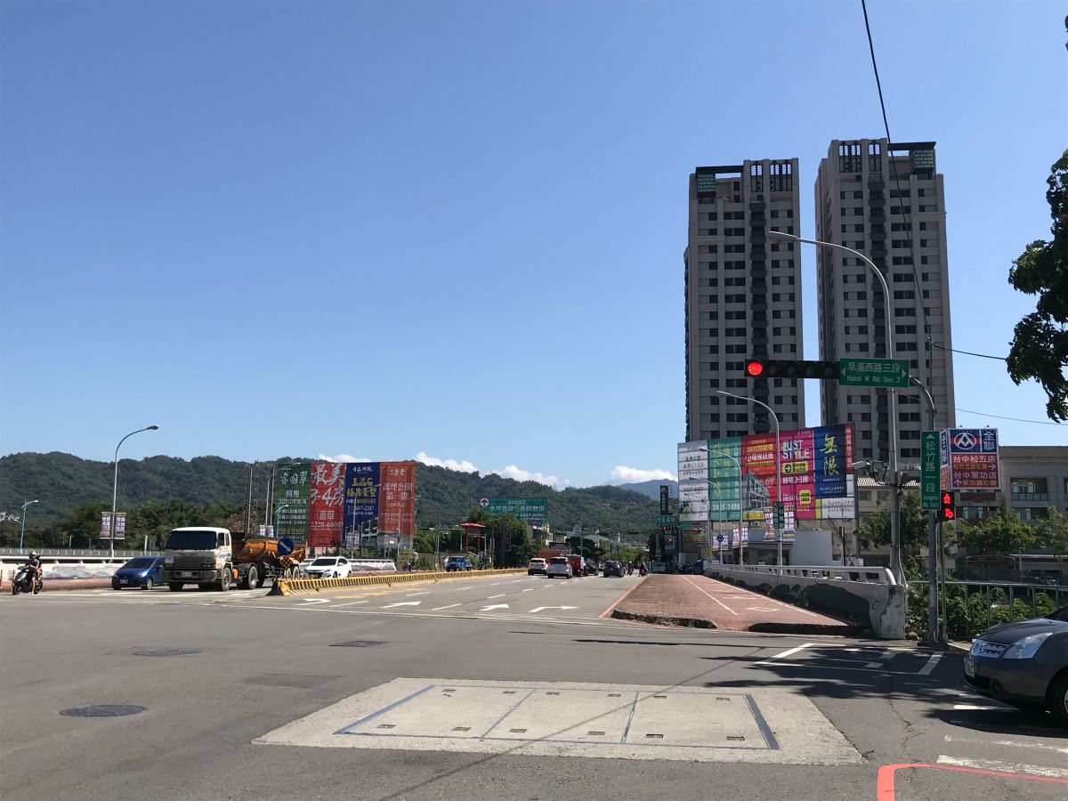 ▲網友討論，居住在標榜親民河景宅的旱溪第一排優缺點。（圖／NOWnews資料照片）