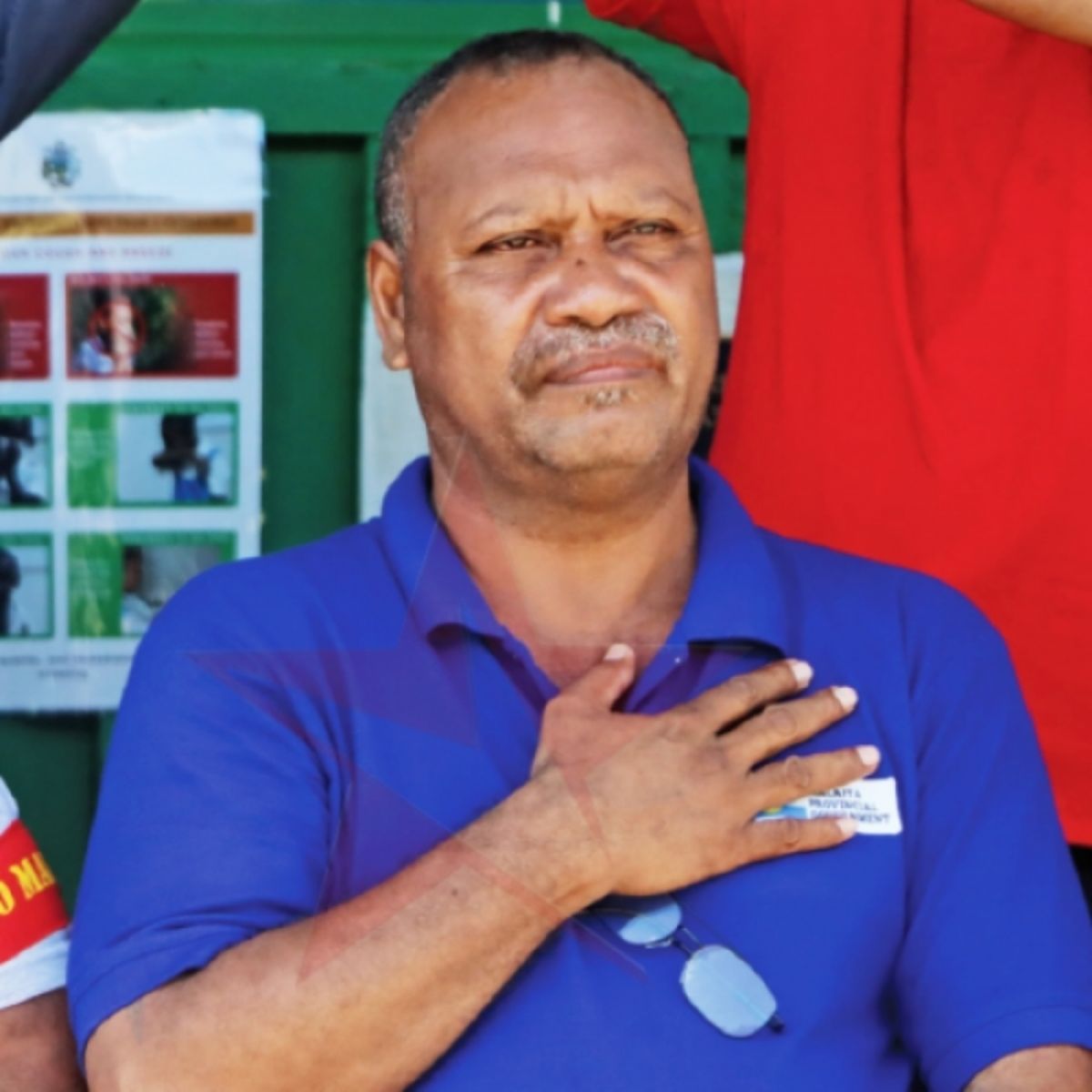 ▲索羅門群島馬萊塔省長蘇達尼日前在台灣完成腦部手術。他近日指出，索羅門與台斷交前，中國曾利誘他，他拒絕。加拿大學者說，他先前尋求政府協助到海外就醫，政府暗示要他改變對中立場。（圖／翻攝自Solomon Star News）