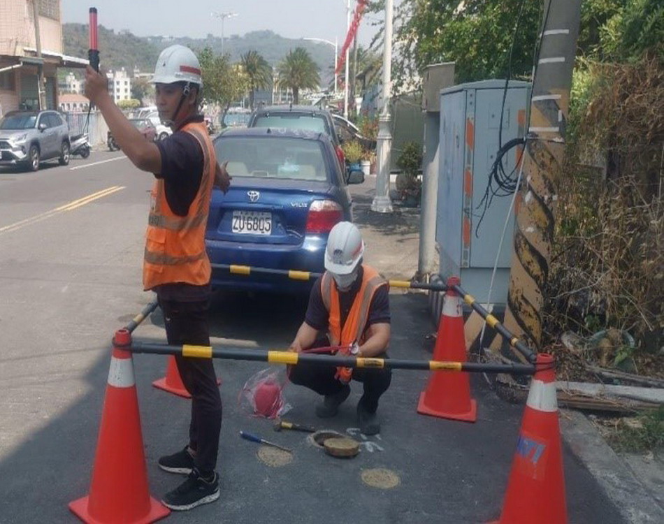 ▲台灣自來水公司第七區管理處辦理旗津地區科技檢漏作業，以有效掌握自來水管線之漏水情況，提升供水品質。(圖／記者黃守作攝，2021.07.19) 