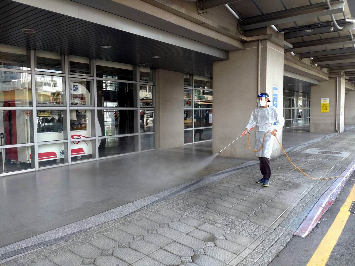 ▲新北市一名46歲女性確診者案號「15518」7月11日曾至屏東親友家拜訪，在屏東足跡，包括屏東市勝利路猋師傅便當店等處，均已完成環境消毒。（圖／屏東縣政府提供, 2021.07.19）