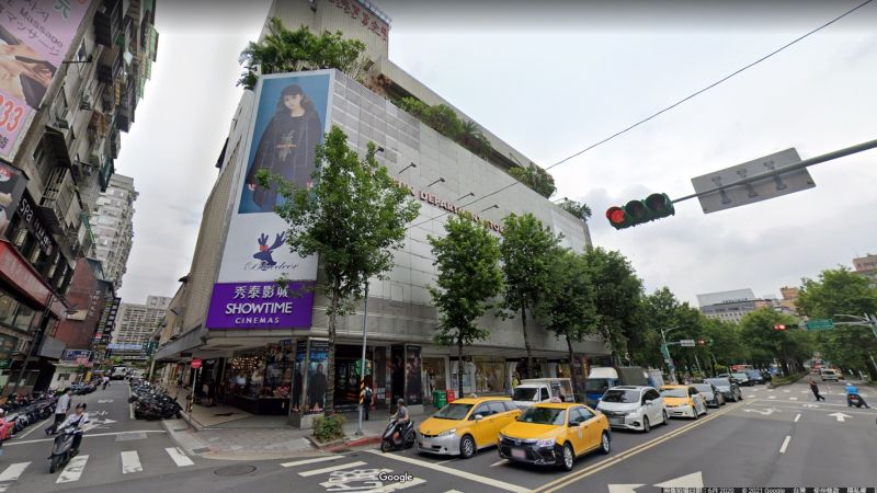 ▲欣欣秀泰影城宣布停業一天清消，台北市政府表示，業者是進行預防性清消。（圖／翻攝自Google街景）