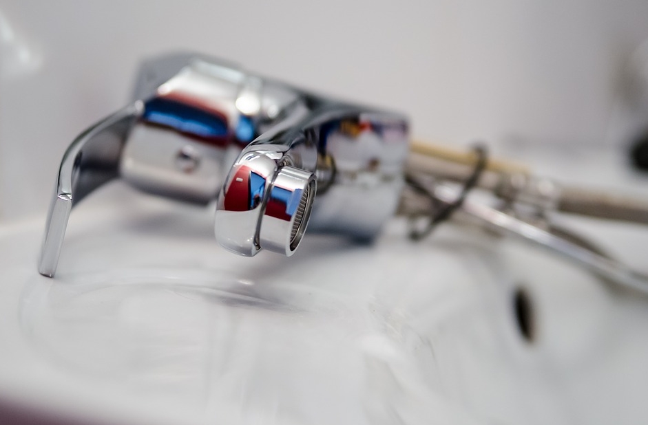 ▲中國山東一名確診已婚男，足跡卻顯示５天內８次到女同事家裡，害社區居民全都遭殃。（示意圖／翻攝自《pixabay》 ）