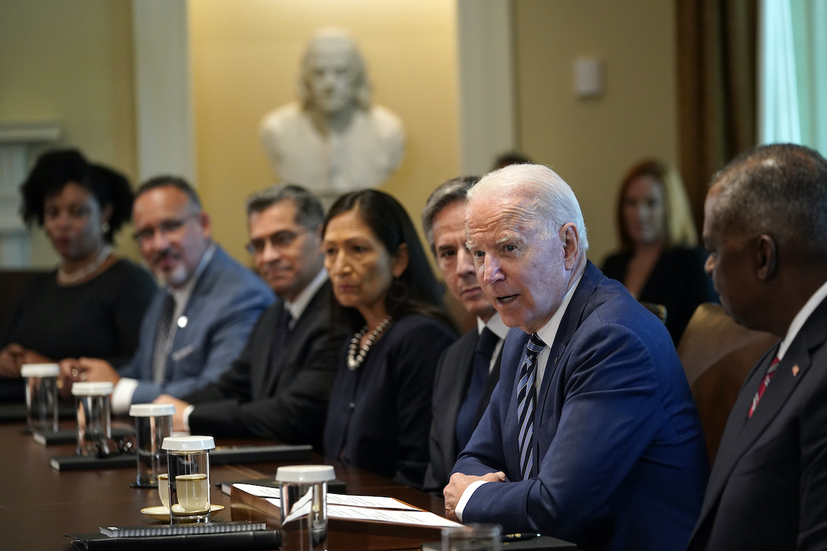 ▲白宮一名完成疫苗接種的官員近日確診，不過未與總統拜登和白宮高階幕僚密切接觸。（圖／美聯社／達志影像）