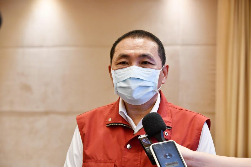 ▲新北市長侯友宜認為,高端疫苗是要經過科學的驗證,且程序要公開、透明,才能贏得民眾的信任。(圖/新北市政府提供)