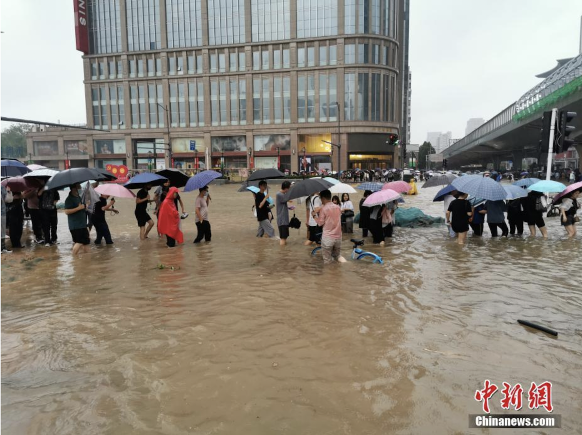 ▲中國河南7月大雨成災，鄭州200餘人死亡。（圖／翻攝自中新網）