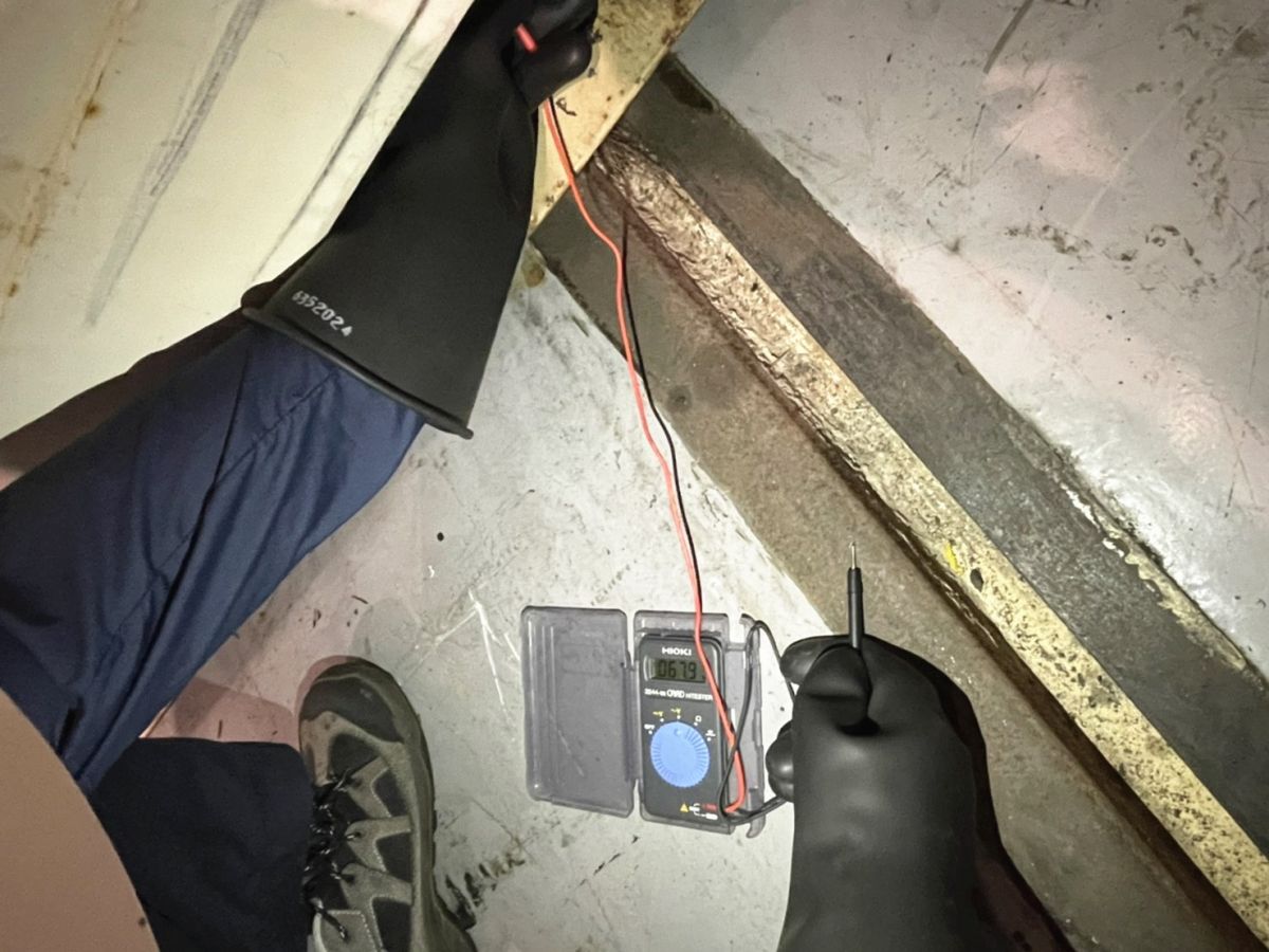 ▲勞檢處在現場進行檢測。（圖／高雄市勞工局提供）