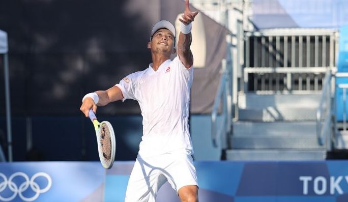 ▲我國網球好手盧彥勳擔任中華台北代表團掌旗官。（圖／體育署提供）