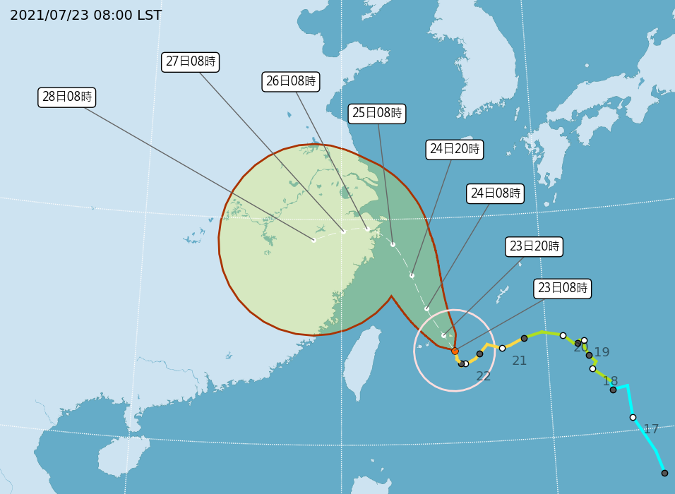 ▲氣象局表示，受中颱烟花外圍環流影響，6縣市發布豪雨特報，另有16縣市發布大雨特報。（圖／中央氣象局提供）