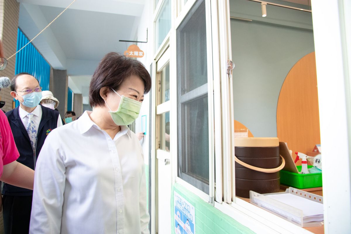 ▲市長盧秀燕視察安和非營利幼兒園督促防疫措施。(圖／市政府提供2021.7.23)