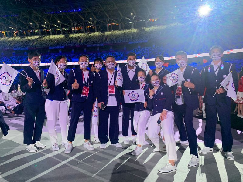 ▲台灣隊出席東京奧運開幕式。（圖／翻攝自蔡英文臉書）