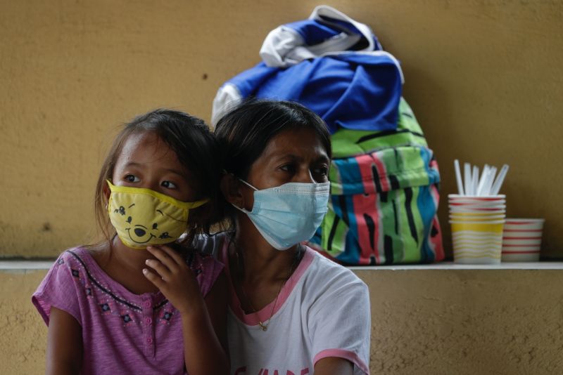 ▲菲律賓各級學校今天開學，但因疫情肆虐，學生已經500多天無法到校上課。資料照。（圖／美聯社／達志影像）