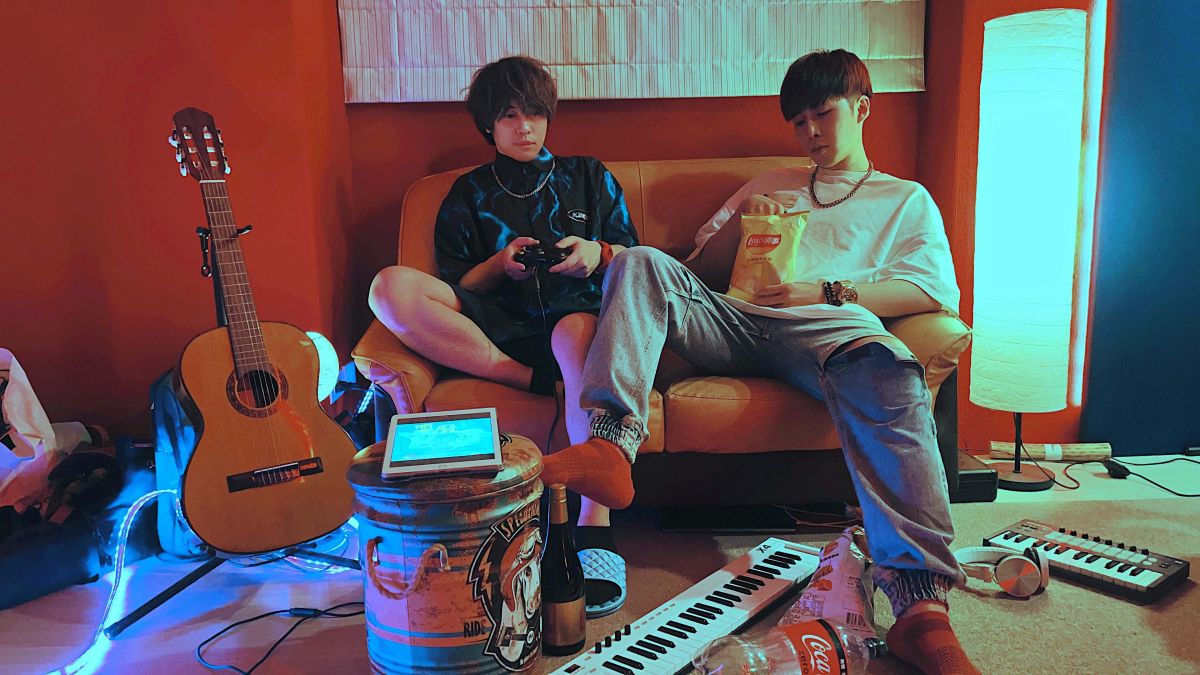 ▲李東軒（右）的健保卡遺失。（圖／邦寧傳播提供）